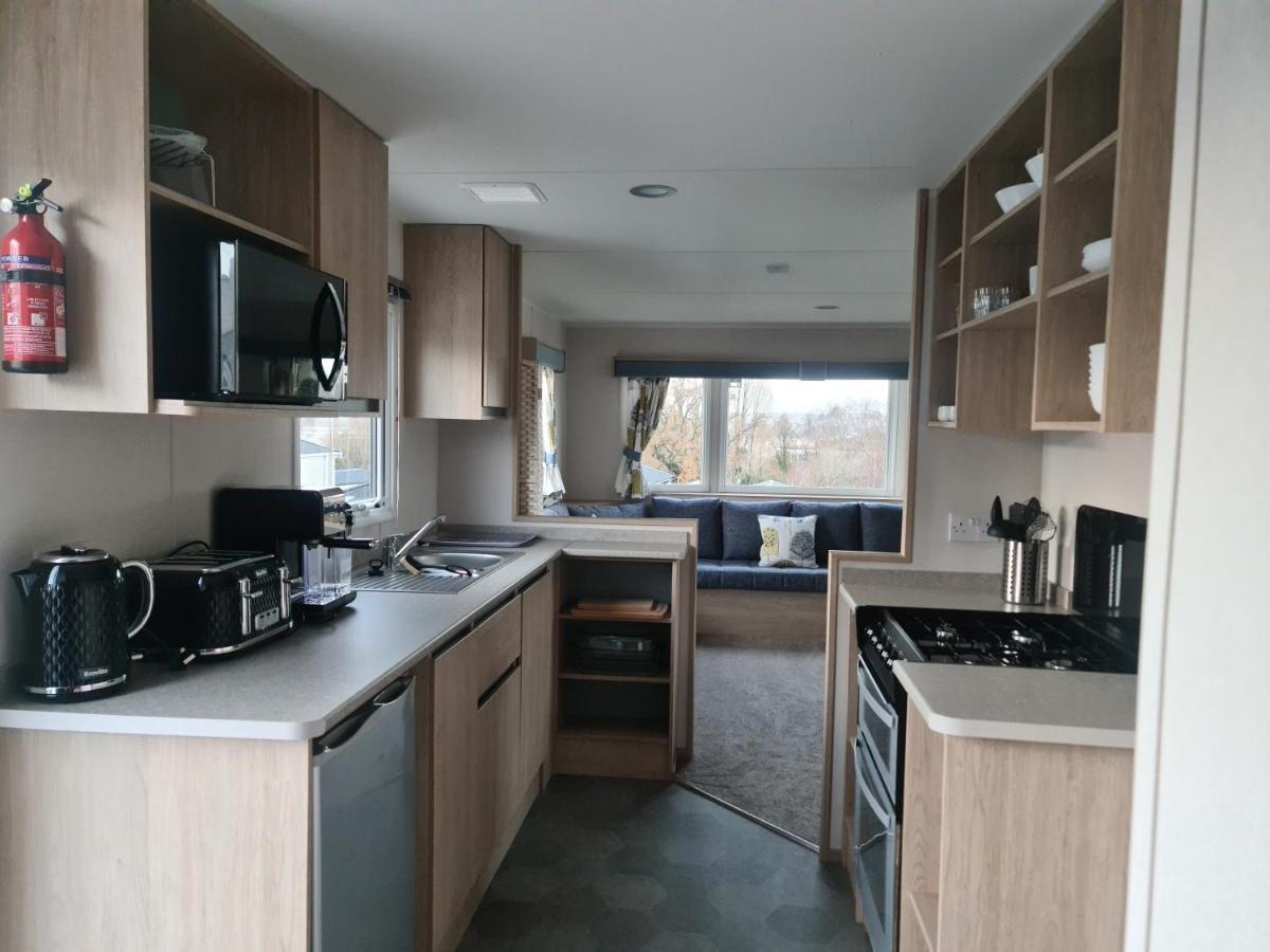 Escape City Caravan Lytchett Minster Exteriör bild